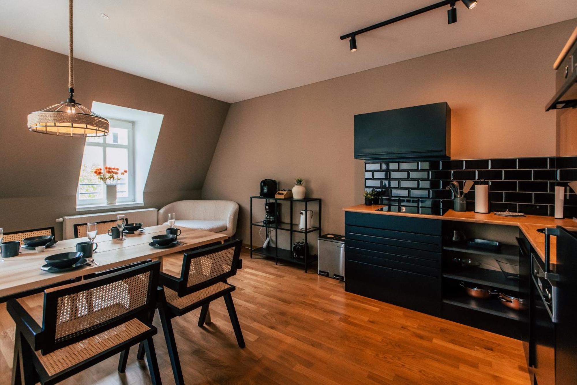 Large Two-Bedroom Apartment "Big Rooftop",1542346516:JPEG