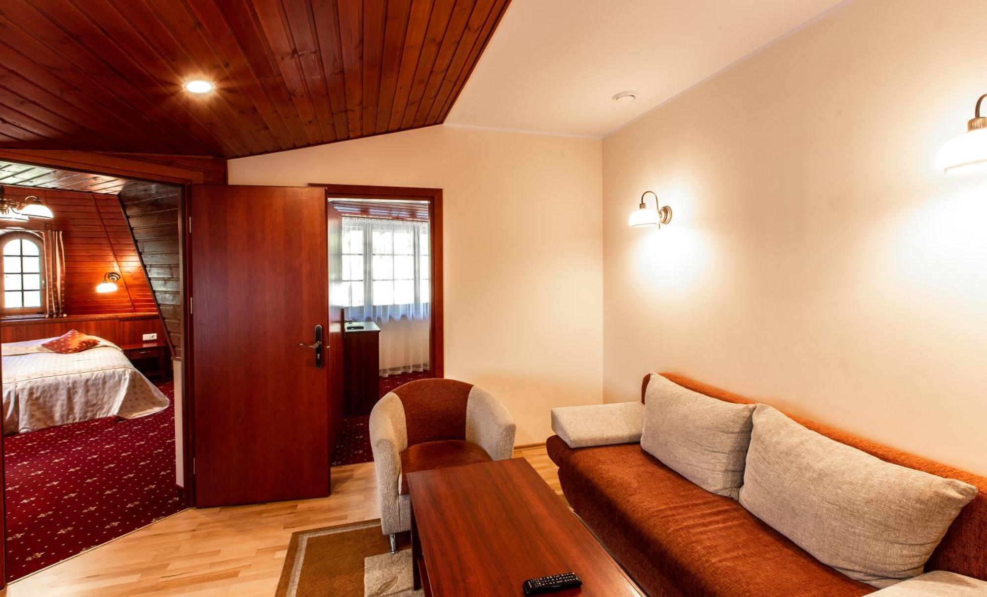 Two Bedroom Family Apartment with Balcony and SPA Access,1543958593:JPEG