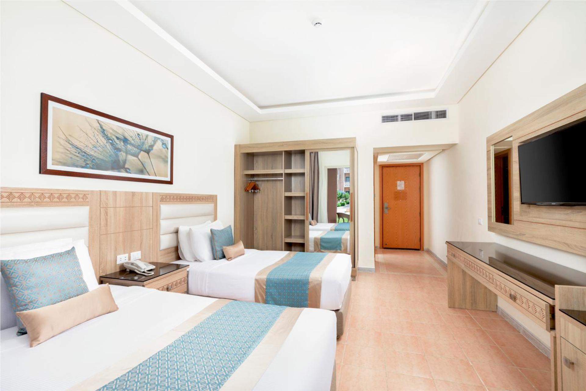 Chambre Double - Vue sur Piscine