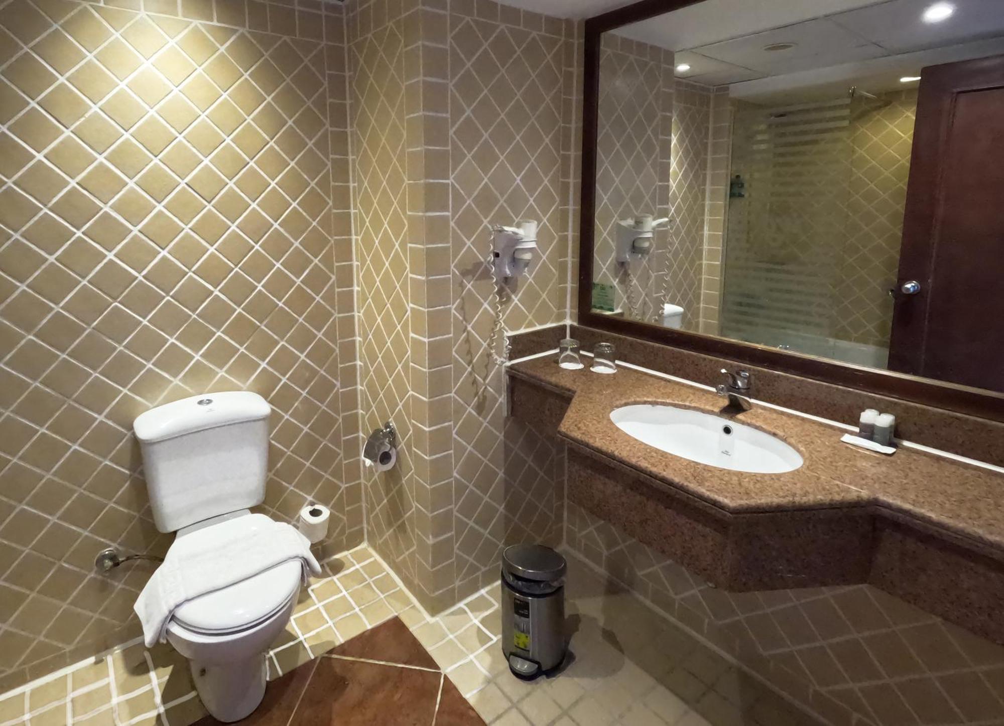 Standard Double or Twin Room,1592050557:JPEG