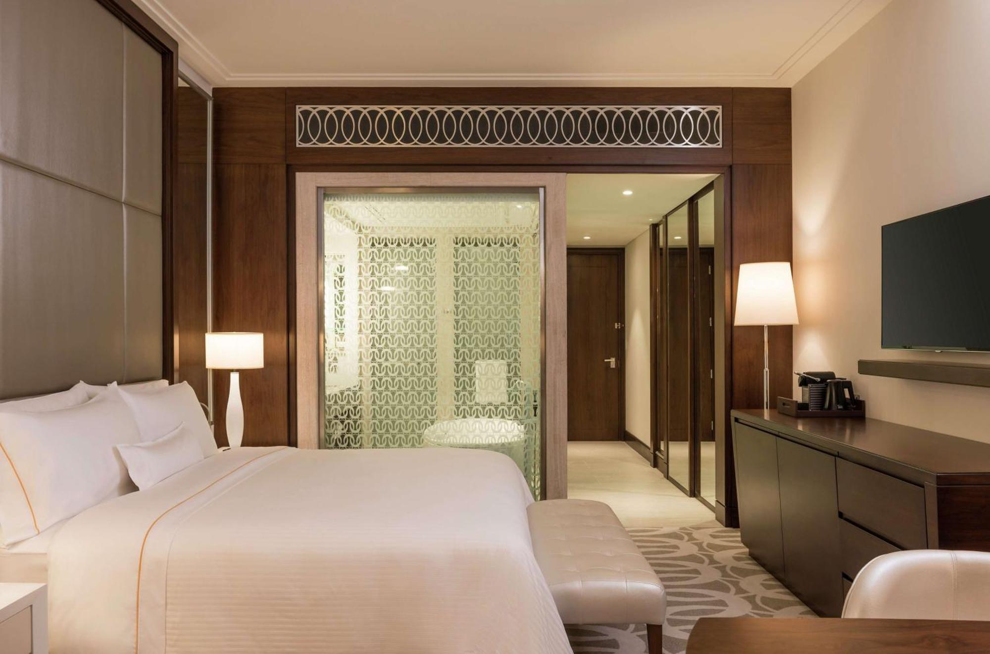 King Guest Room,1624332183:JPEG