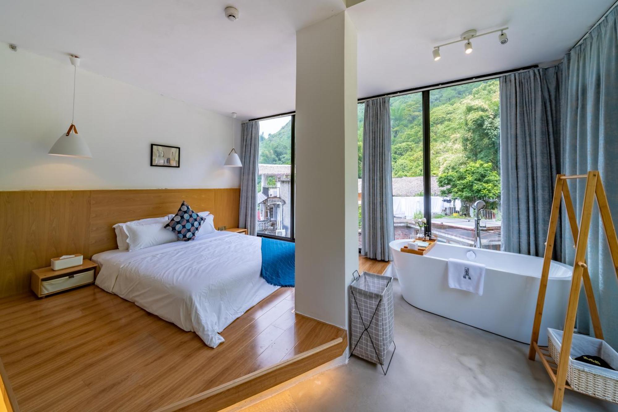 Double Room with Mountain View,1549829671:JPEG