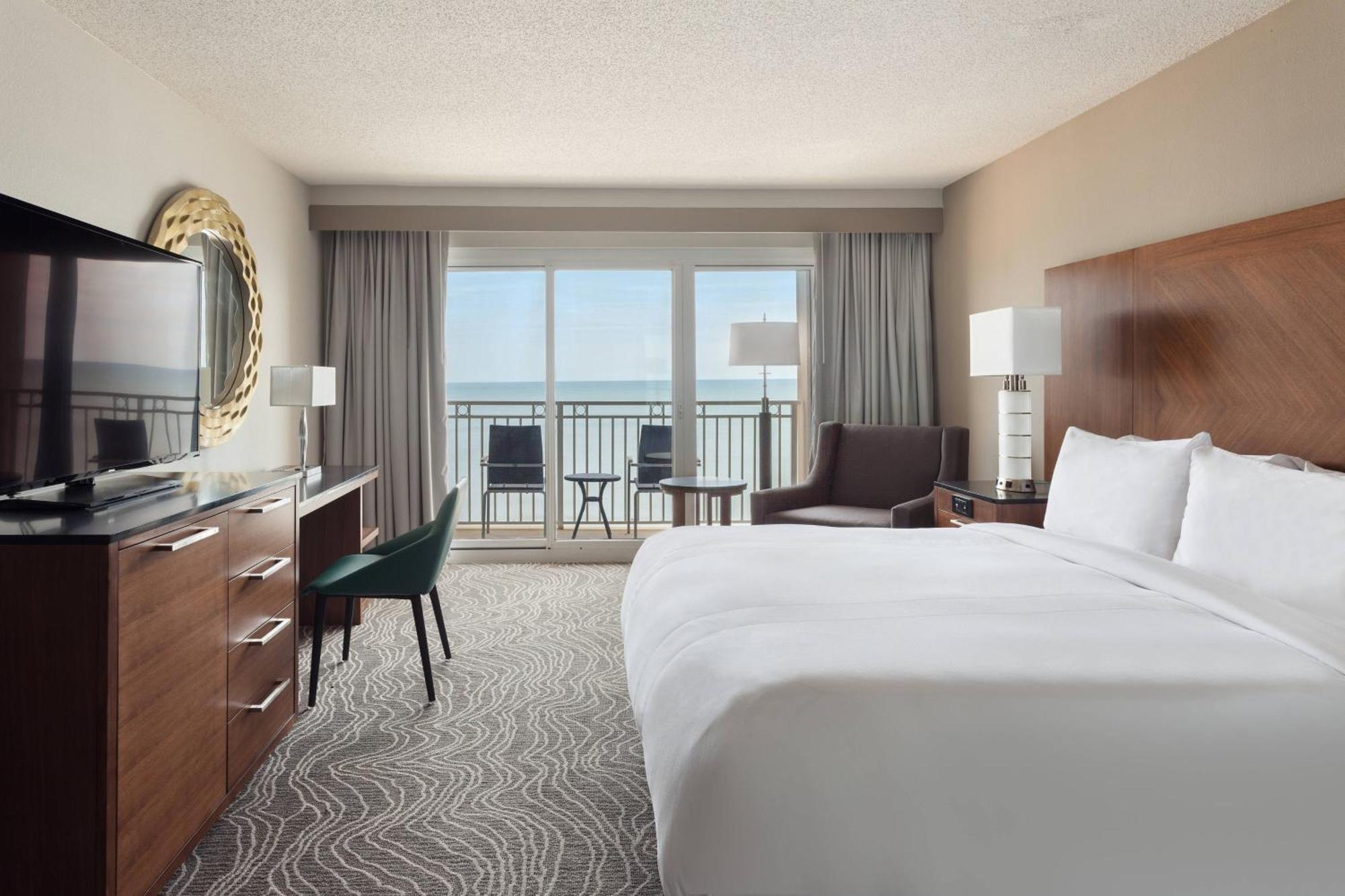 Guest room, 1 King, Oceanfront, Balcony,1634415399:JPEG