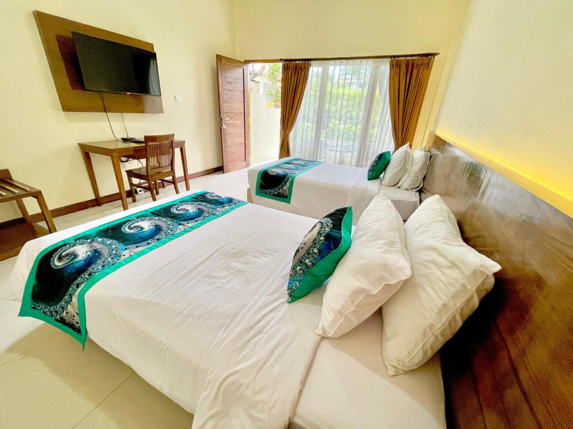 Superior Room with Garden View