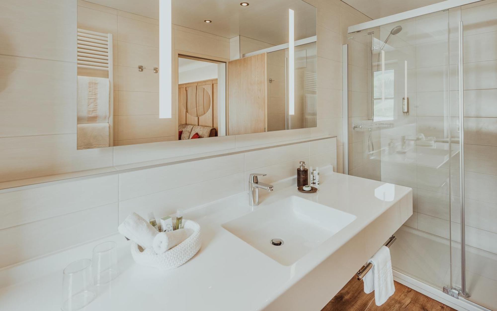 Deluxe Suite with free entrance to the Alpentherme Gastein,1604082322:JPEG