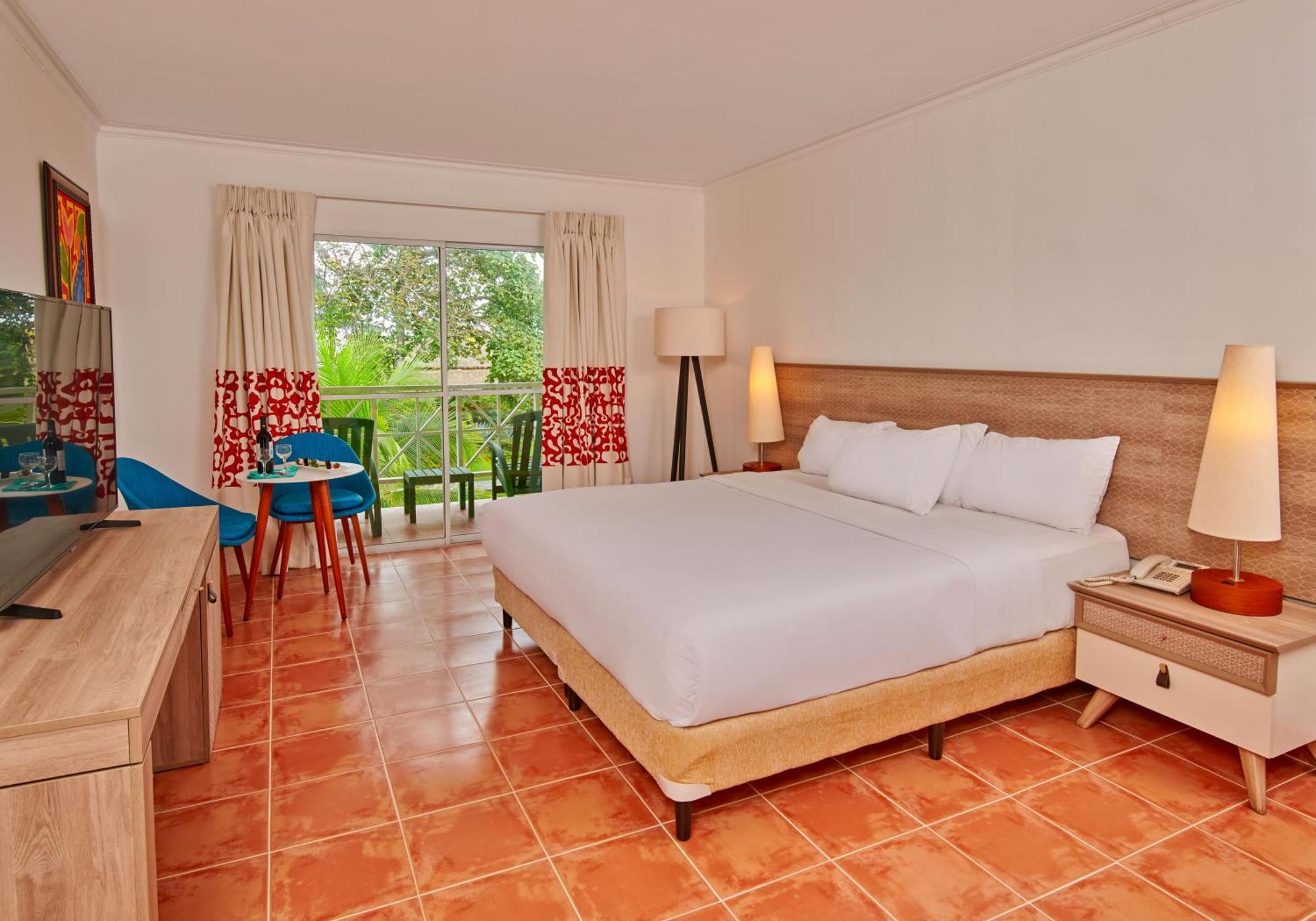 Garden View Plus, 1 King Bed