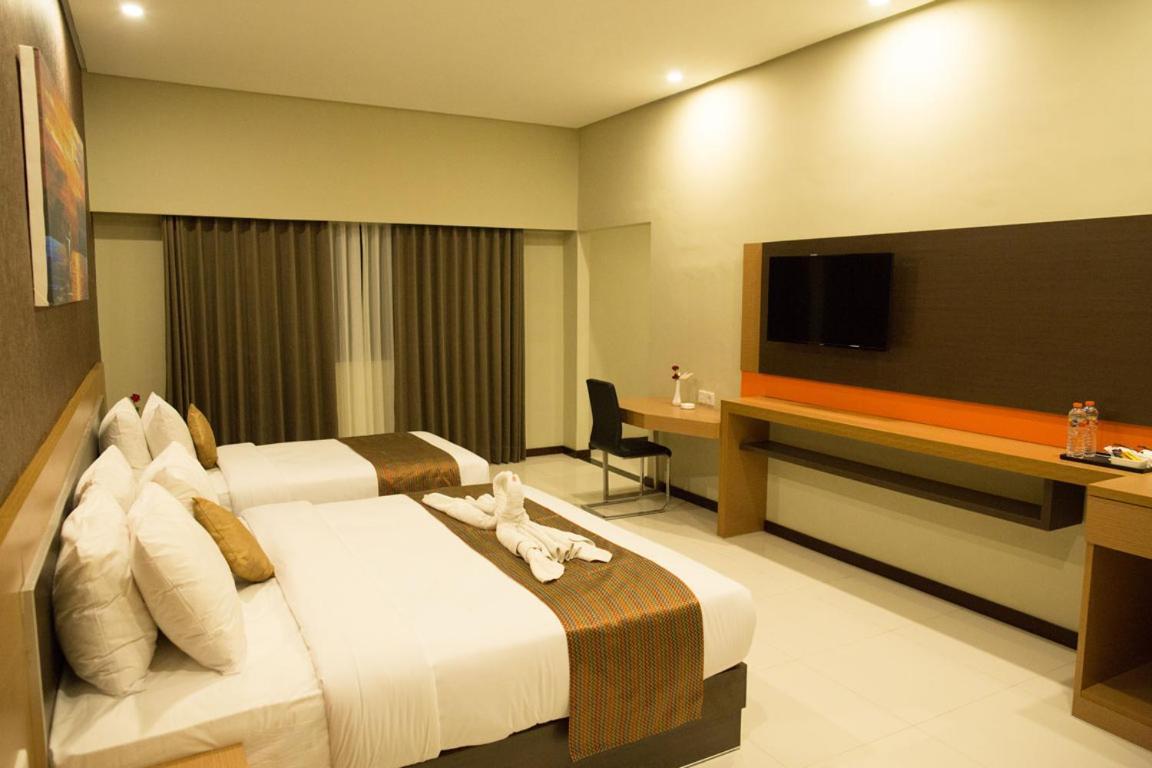 Deluxe Family Room