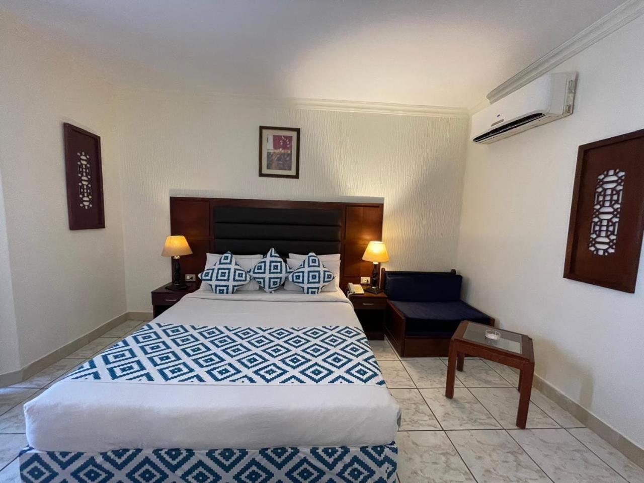 Double or Twin Room,1612967867:JPEG