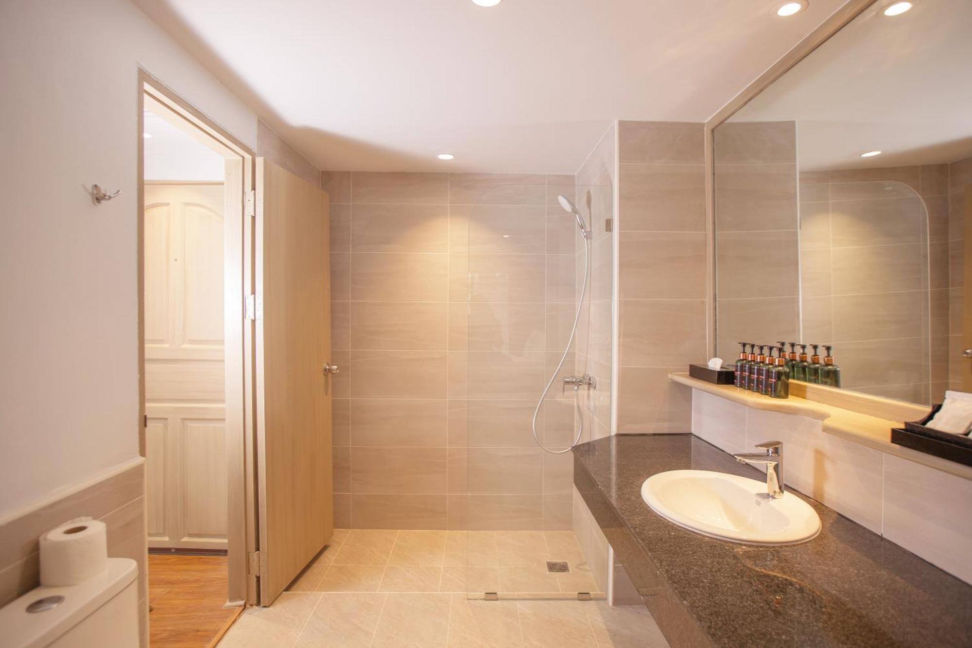 Chambre avec Accès à la Piscine