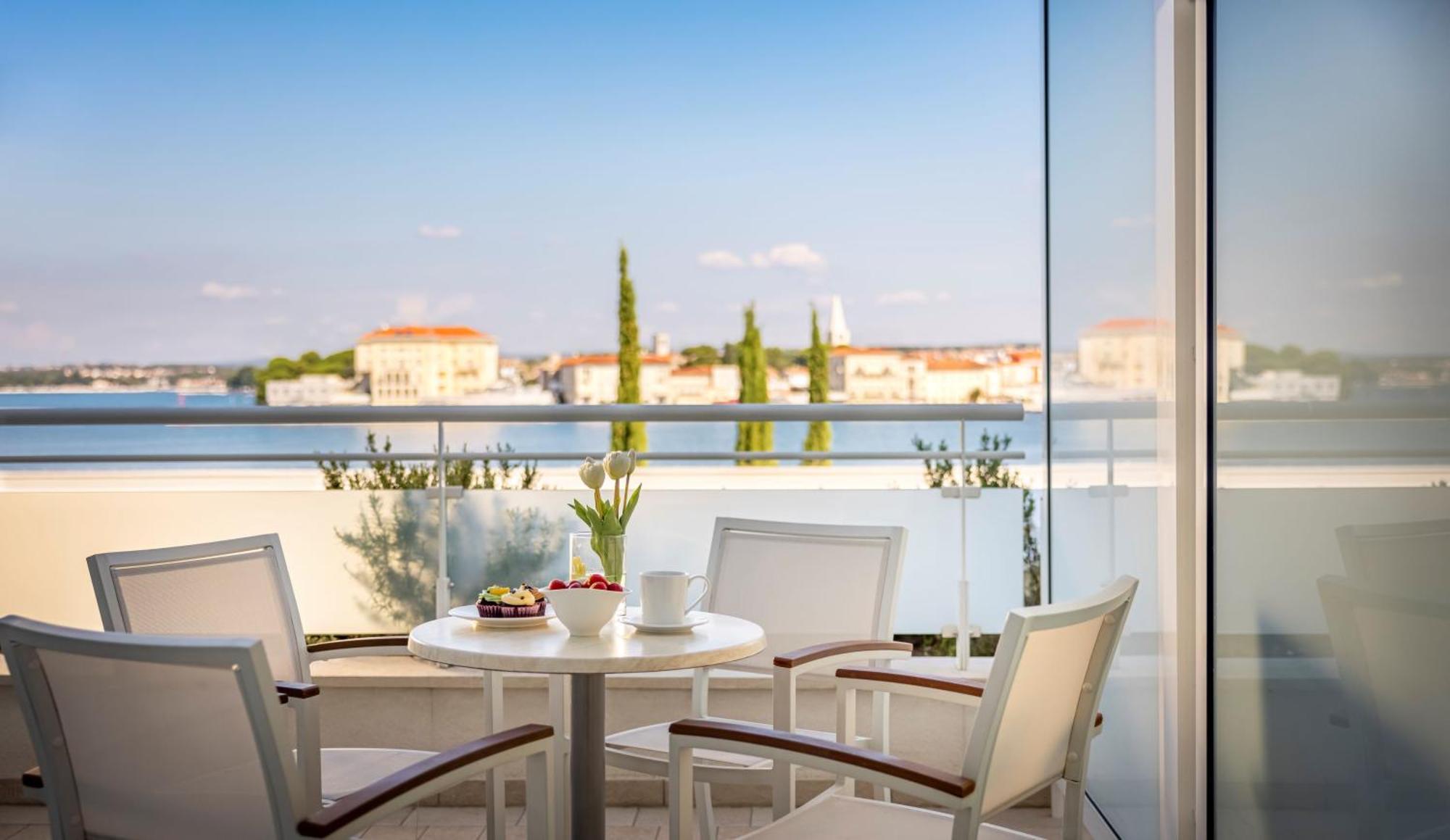 Room for 2+2 Seaview - Hotel