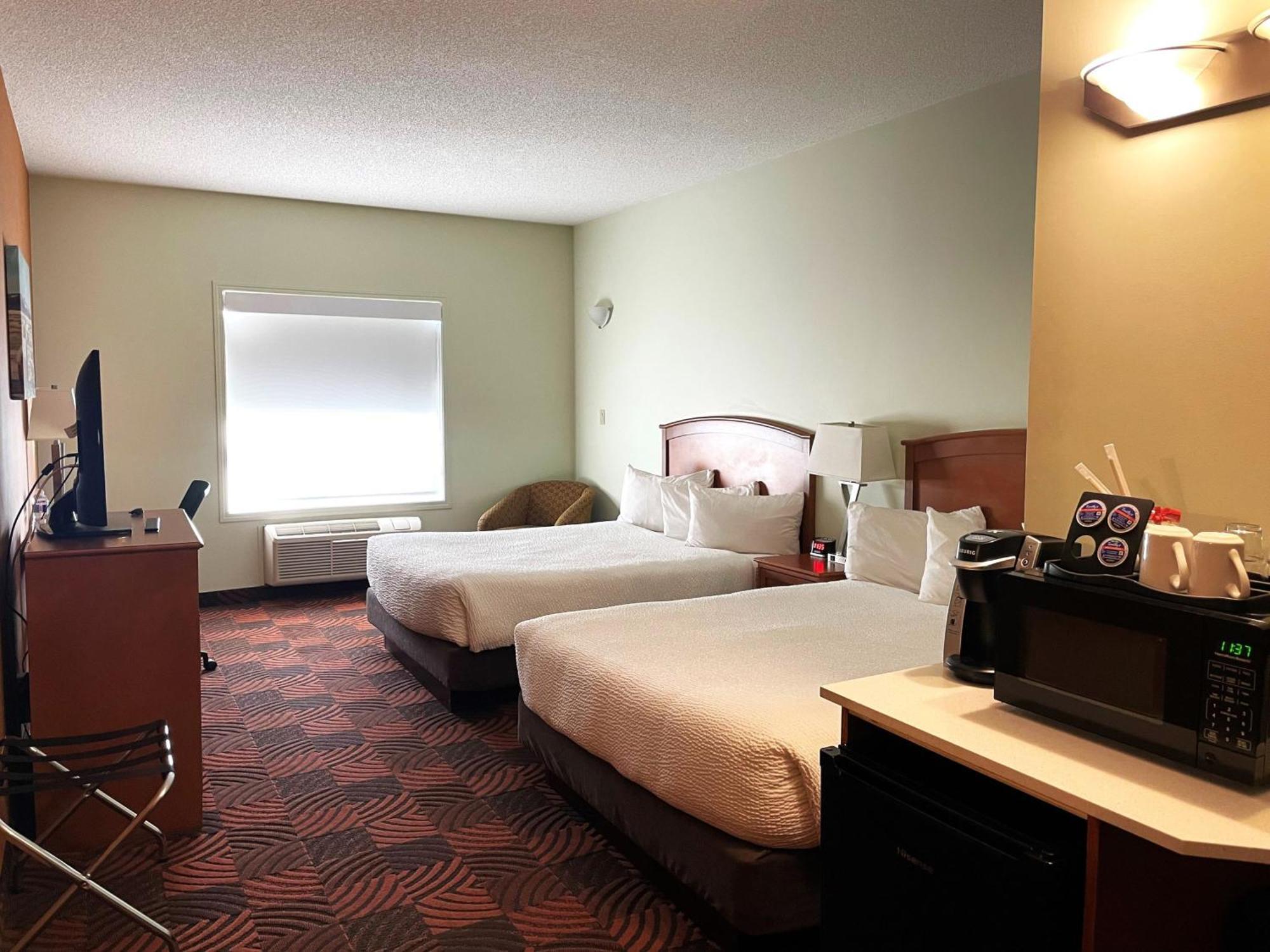 Queen Room Two Queen Beds Non-Smoking