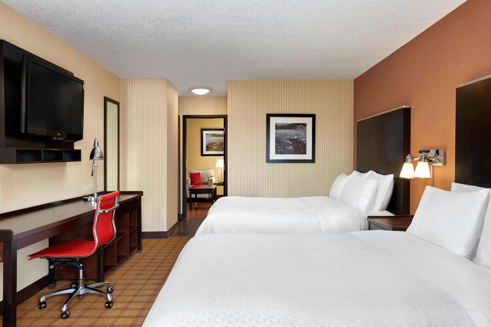 1 Bedroom Suite, 2 Queen, Sofa Bed, Balcony,1632991089:JPEG
