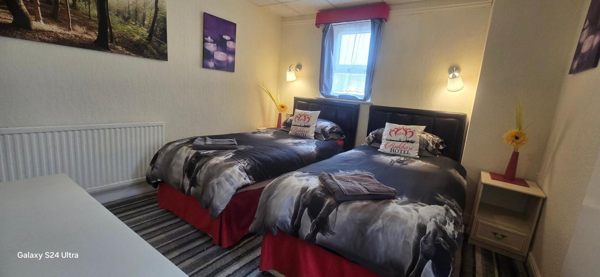 Twin Room with Bathroom
