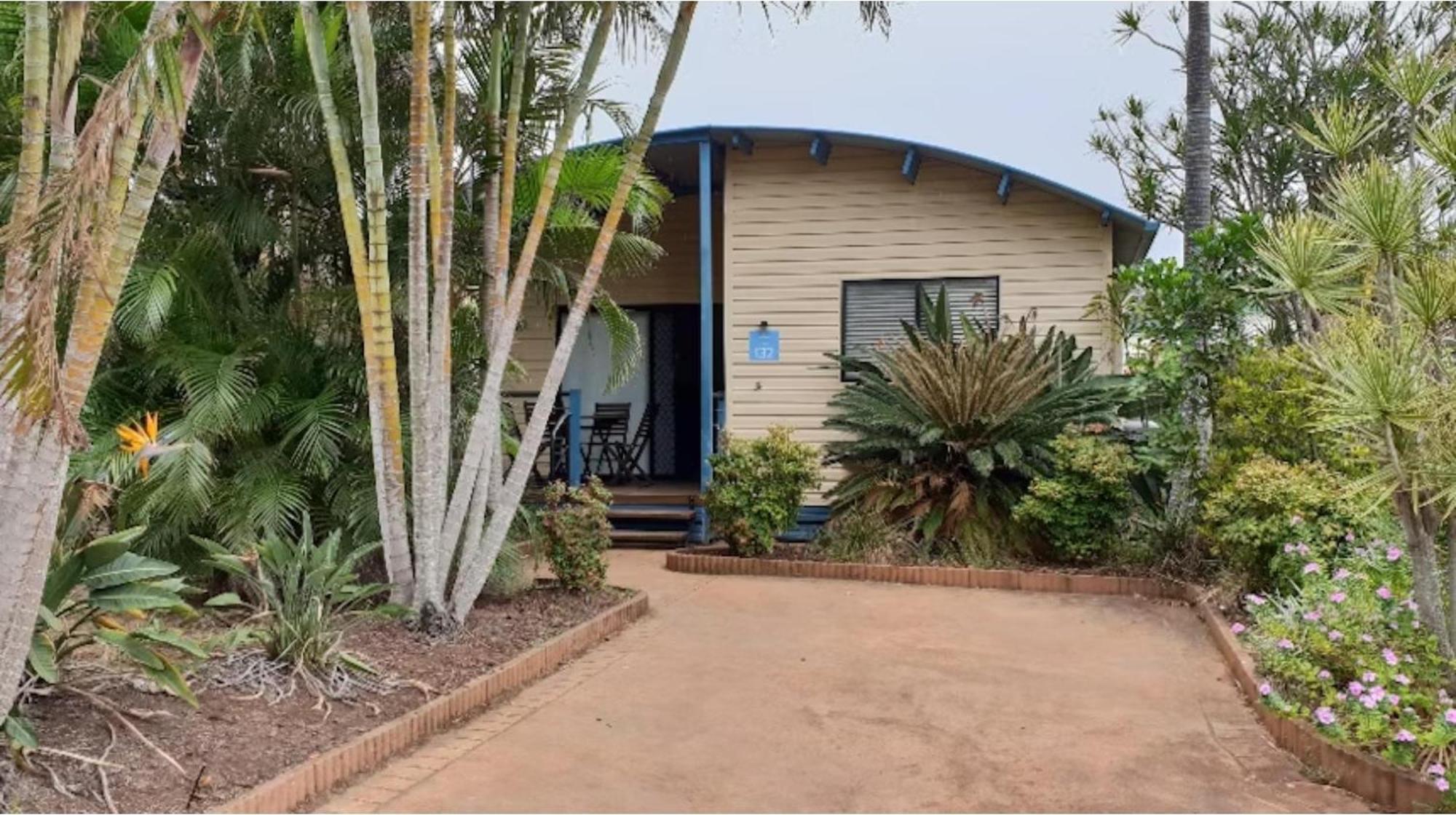 Superior 2 Bedroom Cabin - Pet Friendly