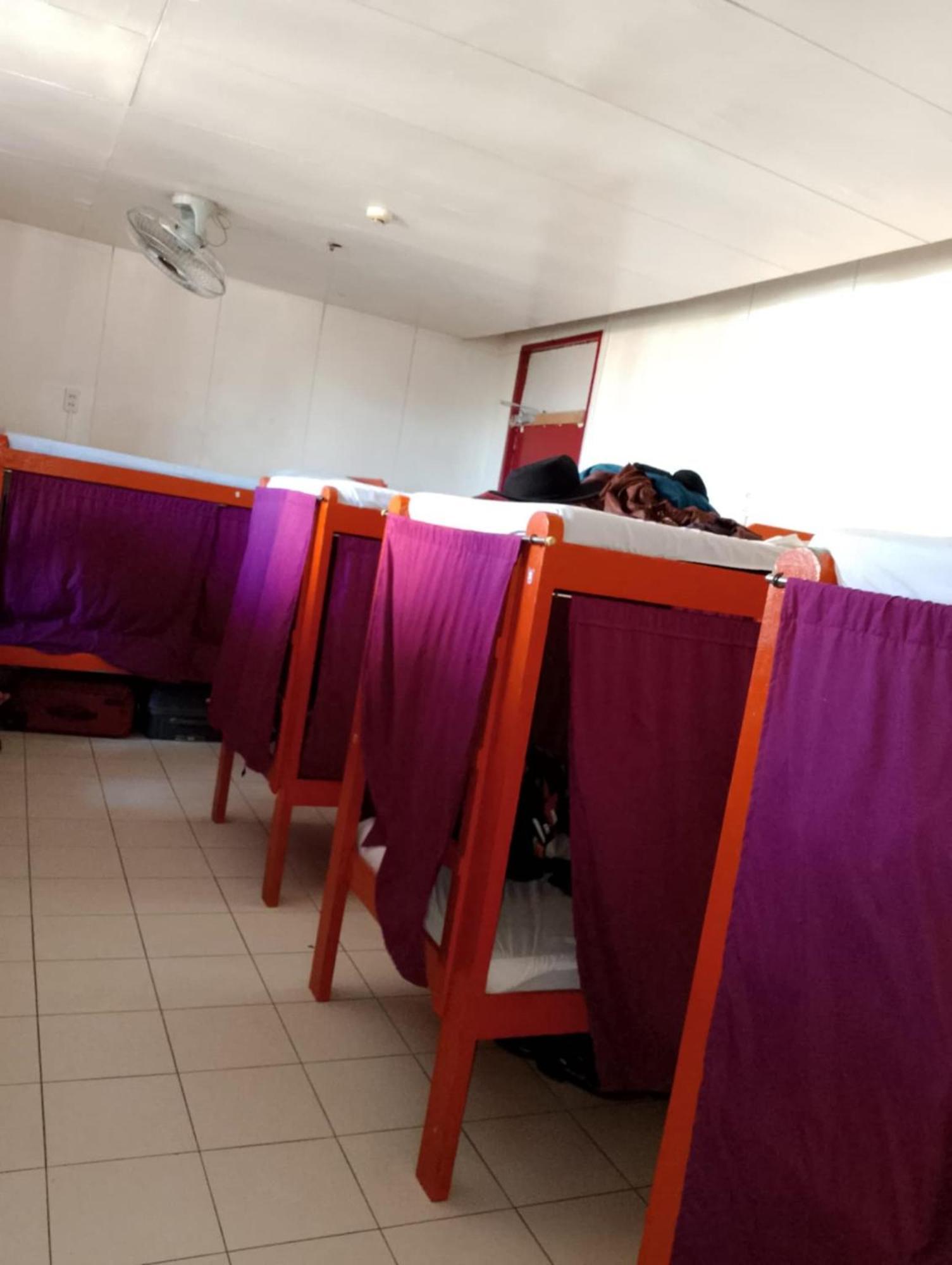 Dortoir Mixte avec Ventilateur et Salle de Bains Privative