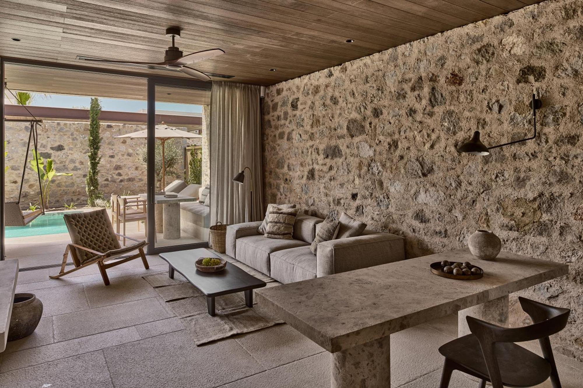 Suite Theros avec Piscine Privée Chauffée