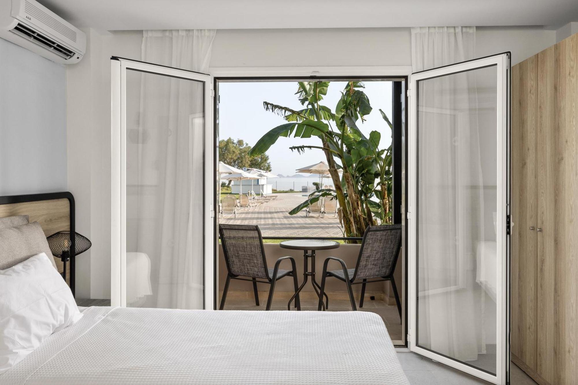 Suite Familiale - Vue Latérale sur Mer
