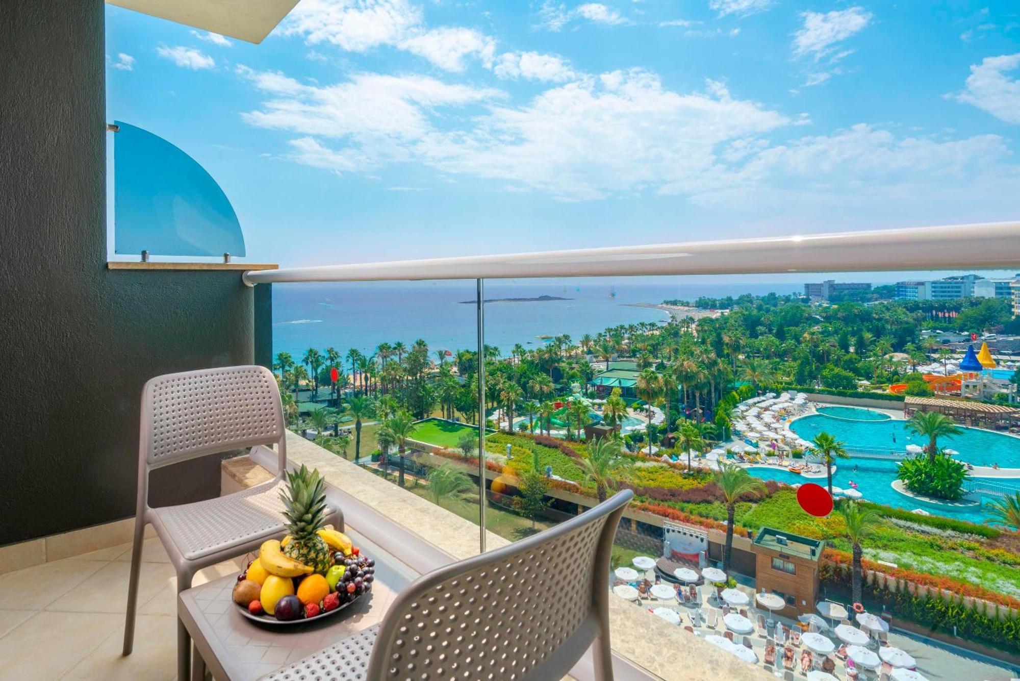Honeymoon Room