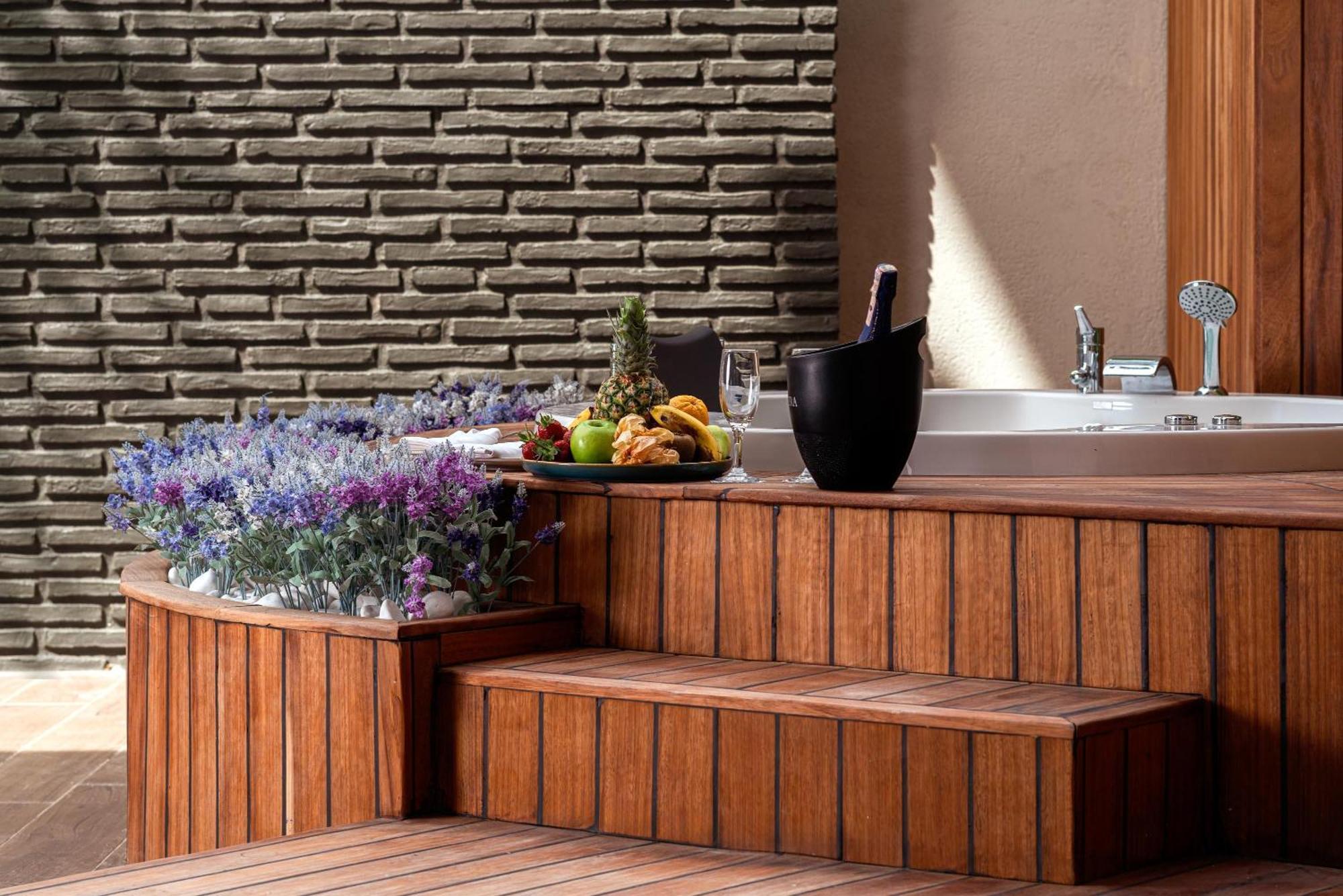 Double Room with Spa Bath