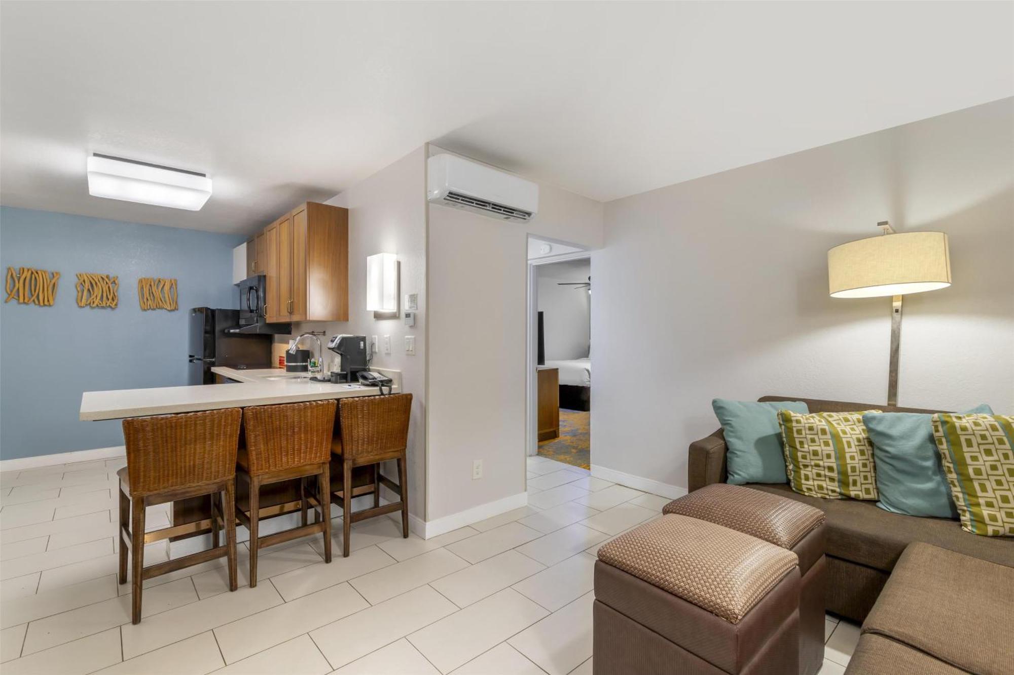 One-Bedroom Suite with Two Double Beds, Sofa Bed and Full Kitchen - Non-Smoking,1693292449:JPEG