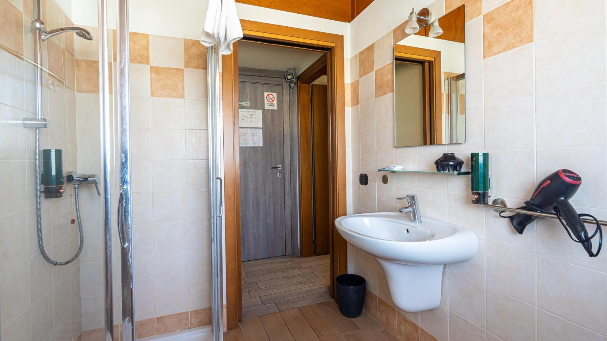Triple Room with Garden View