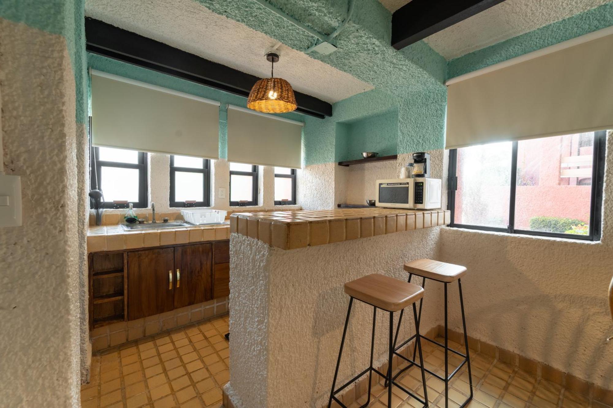 Studio Apartment with Kitchenette