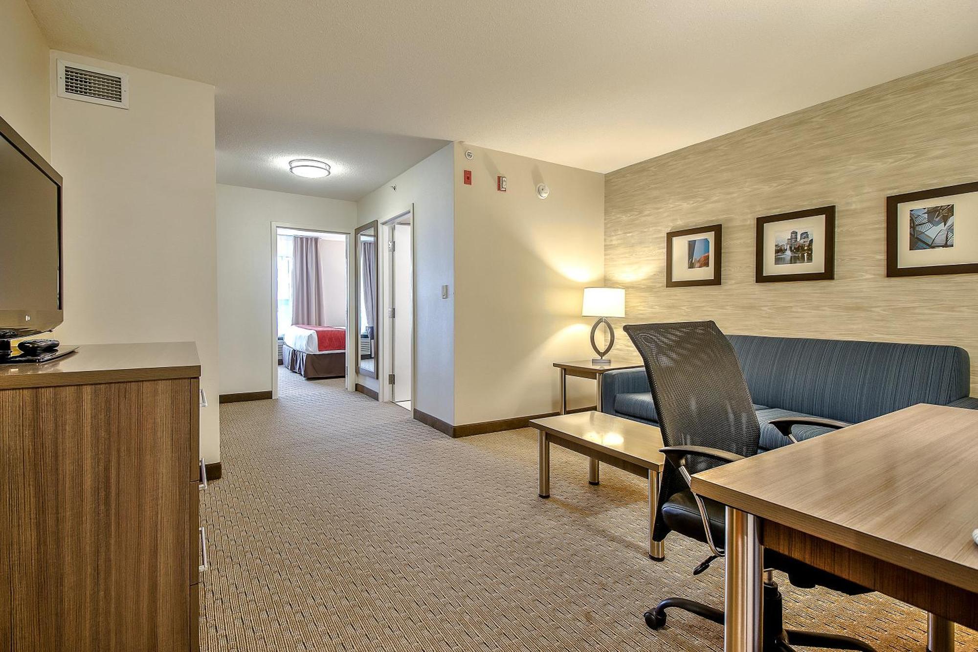 King Suite Non-Smoking