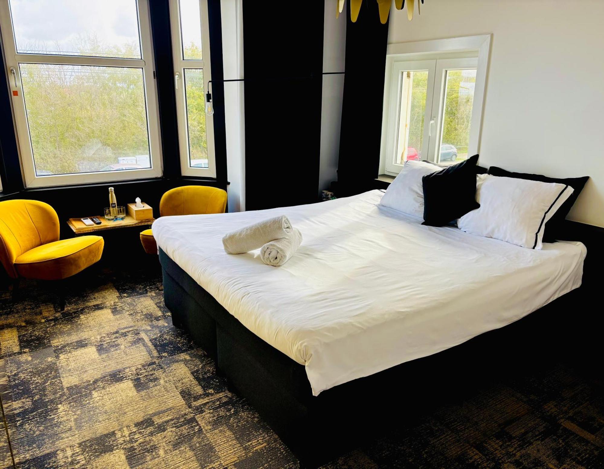 King Room,1714179407:JPEG
