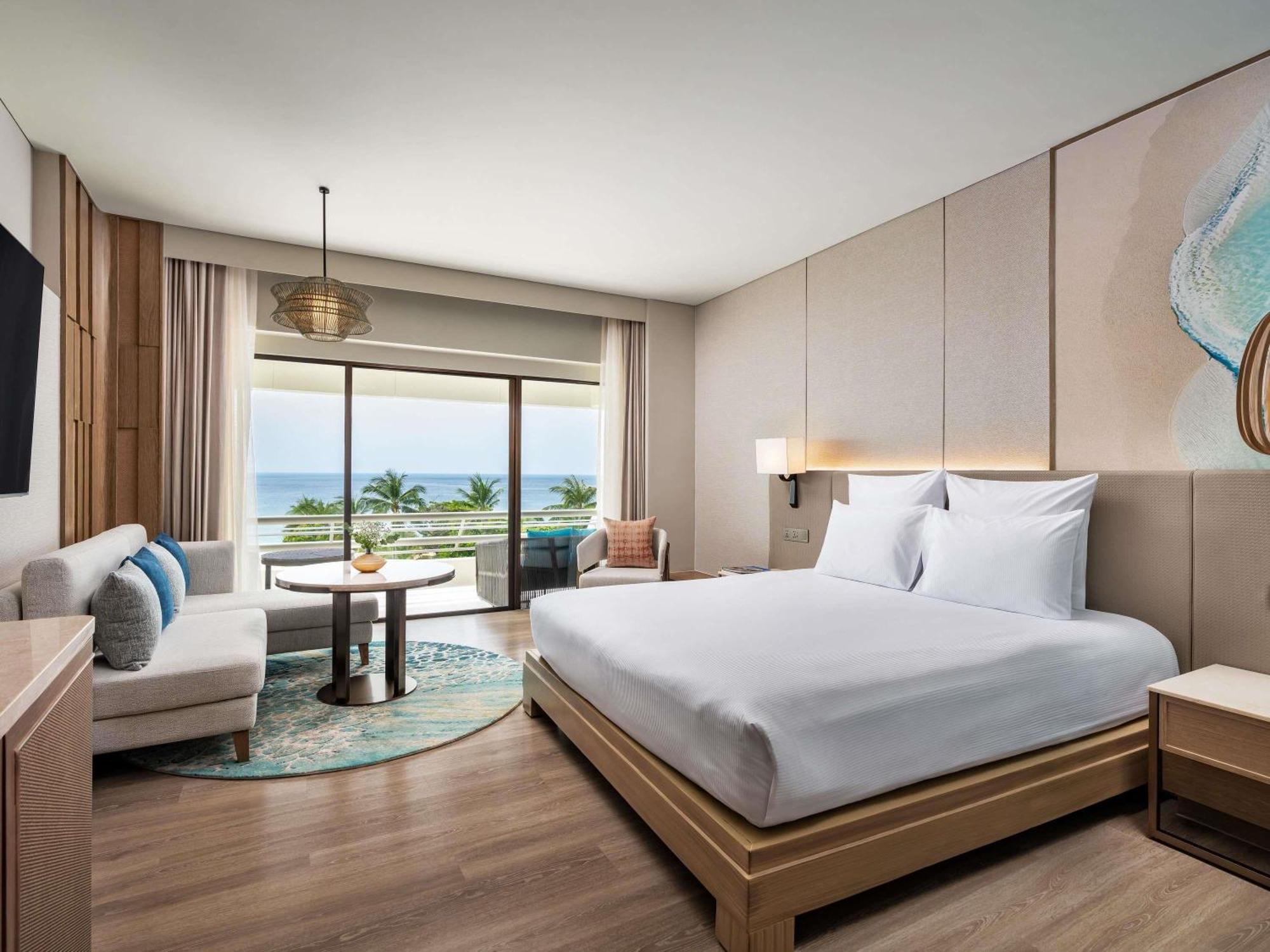 Deluxe King Room with Sea View,1717021047:JPEG