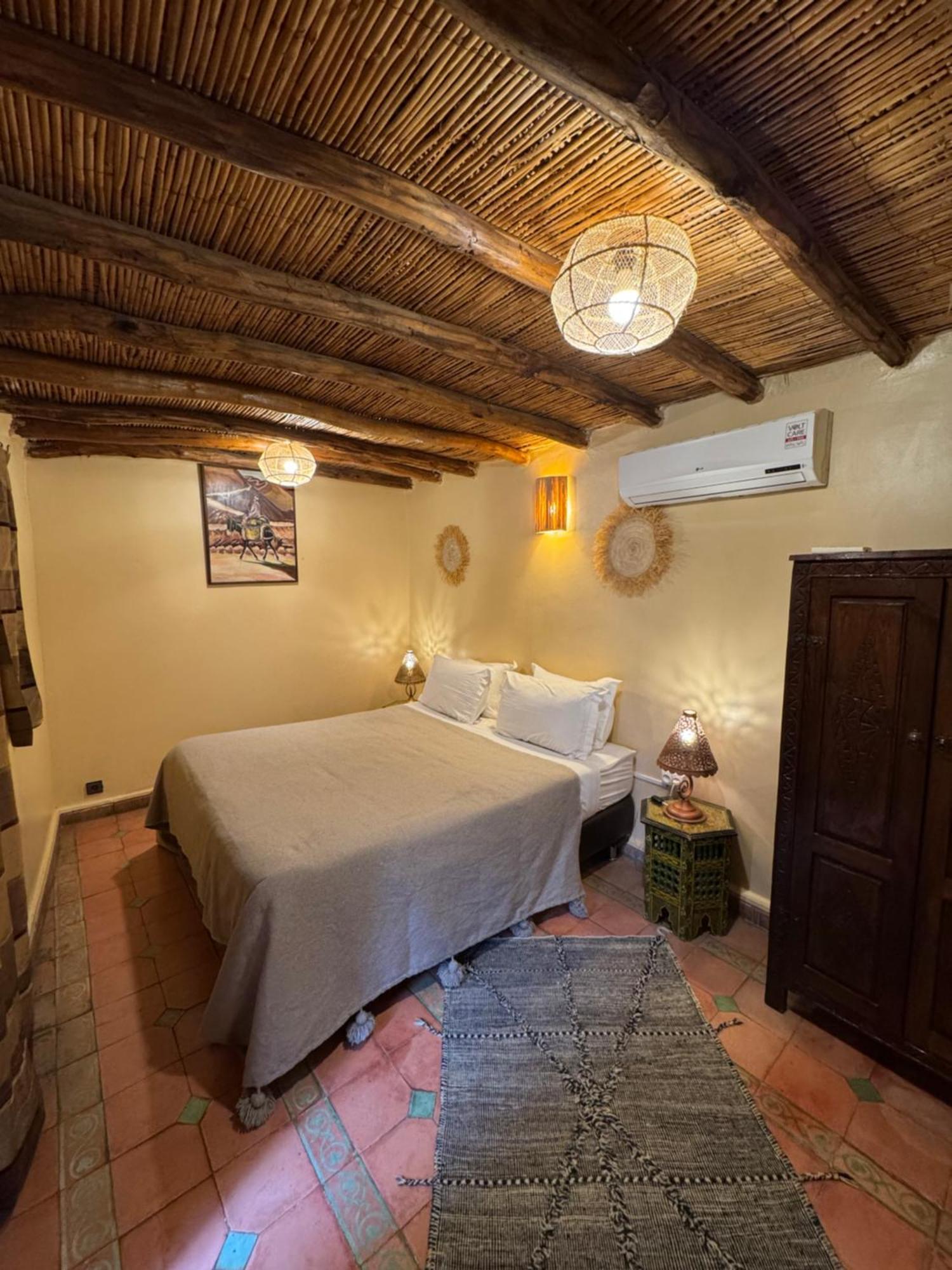 Double or Twin Room with Terrace