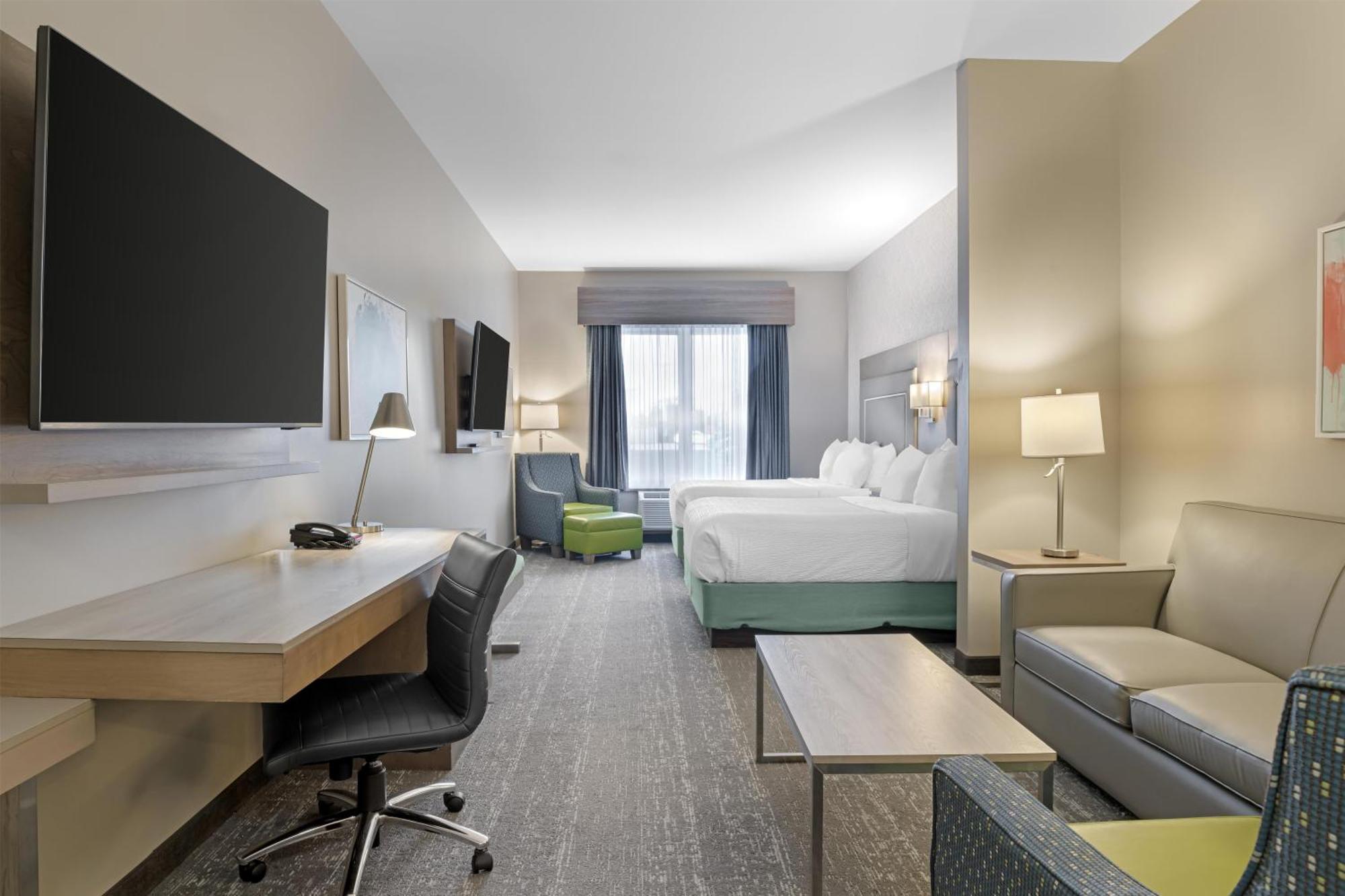 Class Queen Room Two Queen Beds