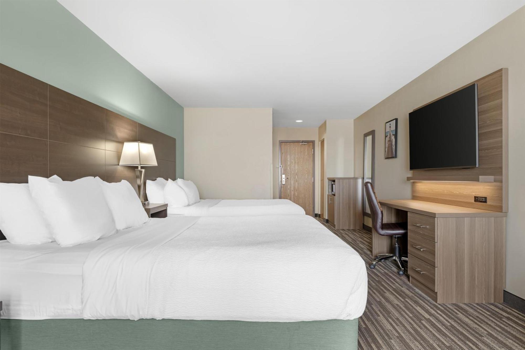 Class Queen Room Two Queen Beds