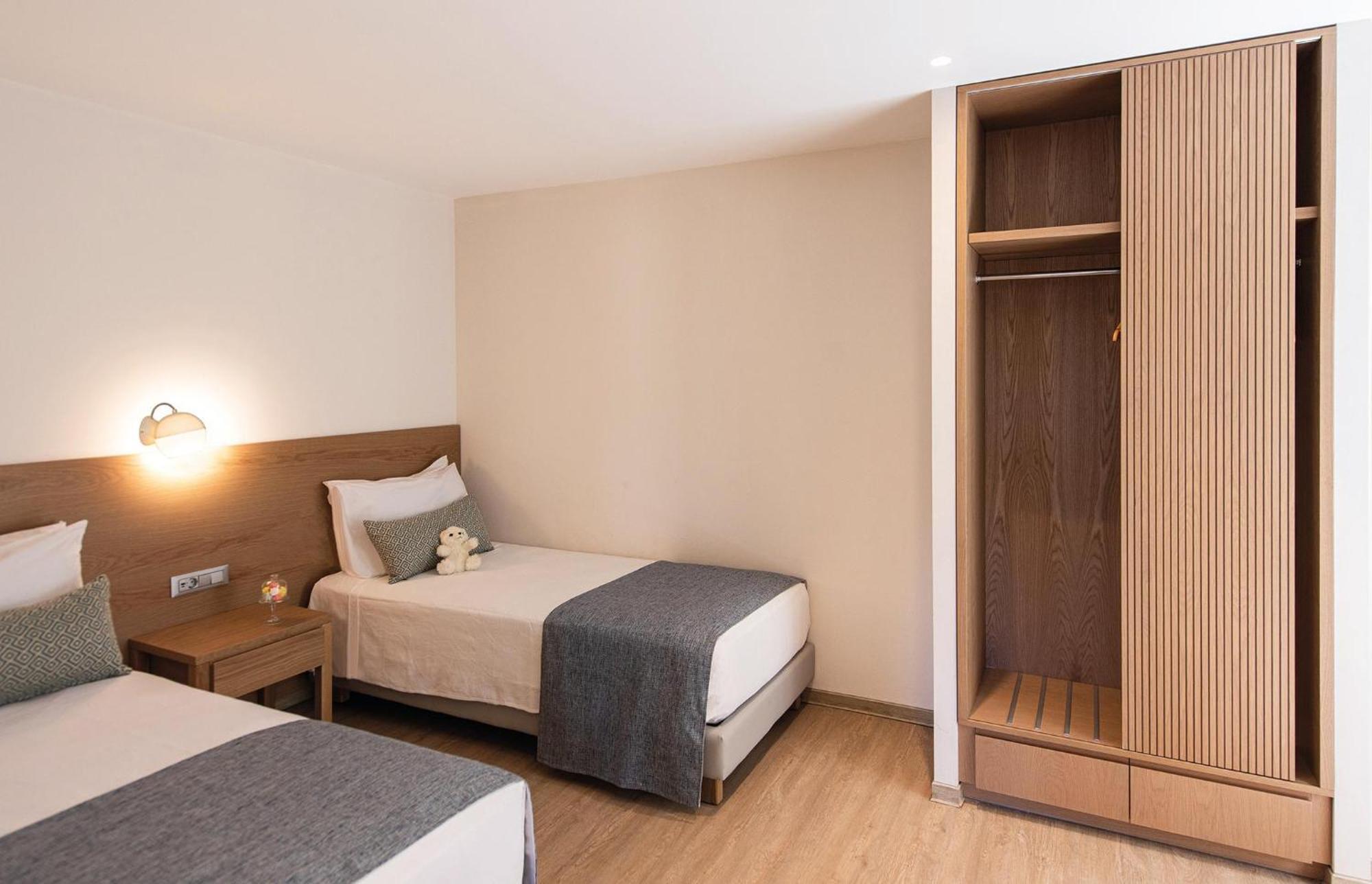 Suite Panorama de Luxe avec Vue sur la Piscine