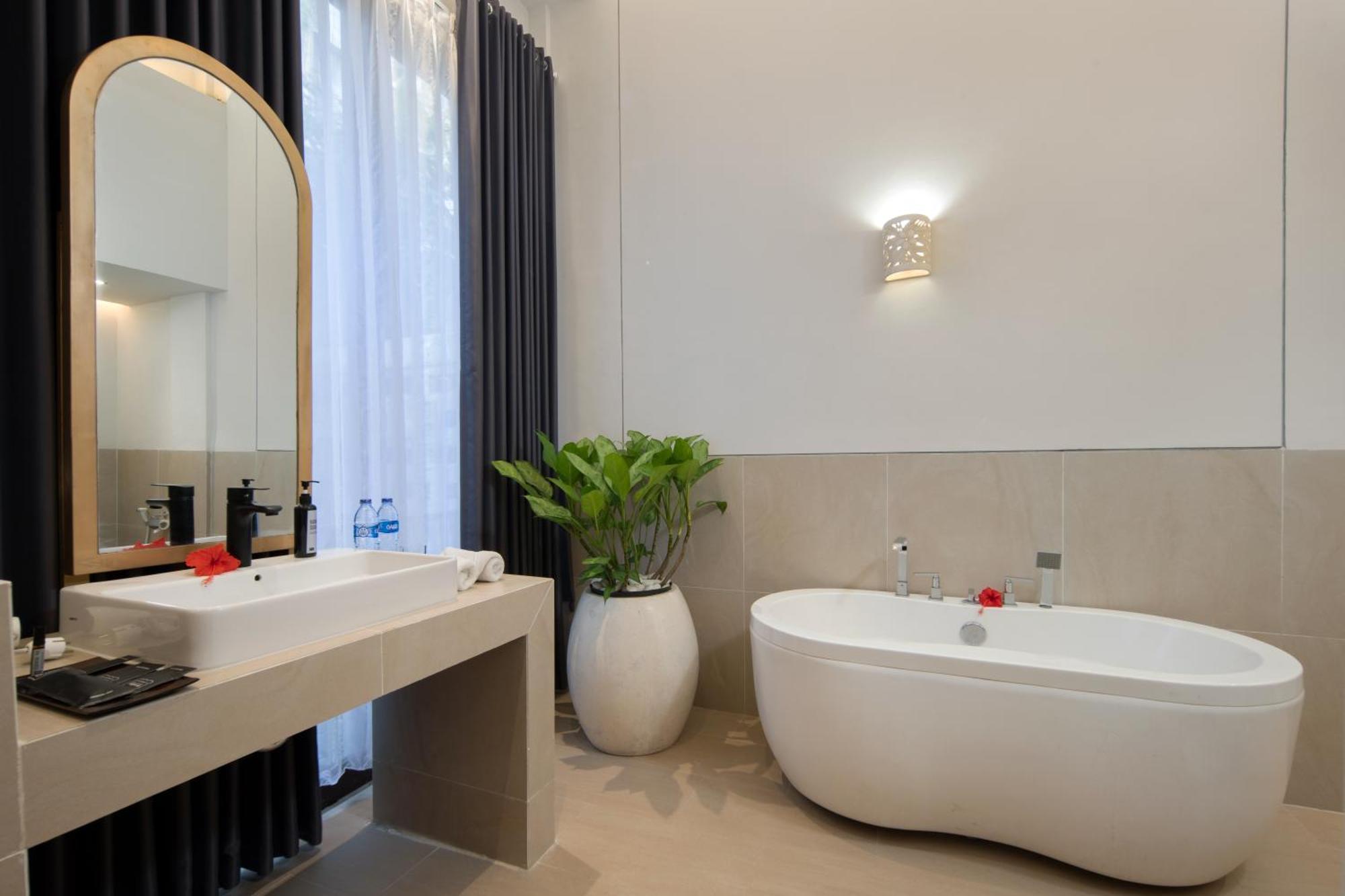 Suite with Private Pool