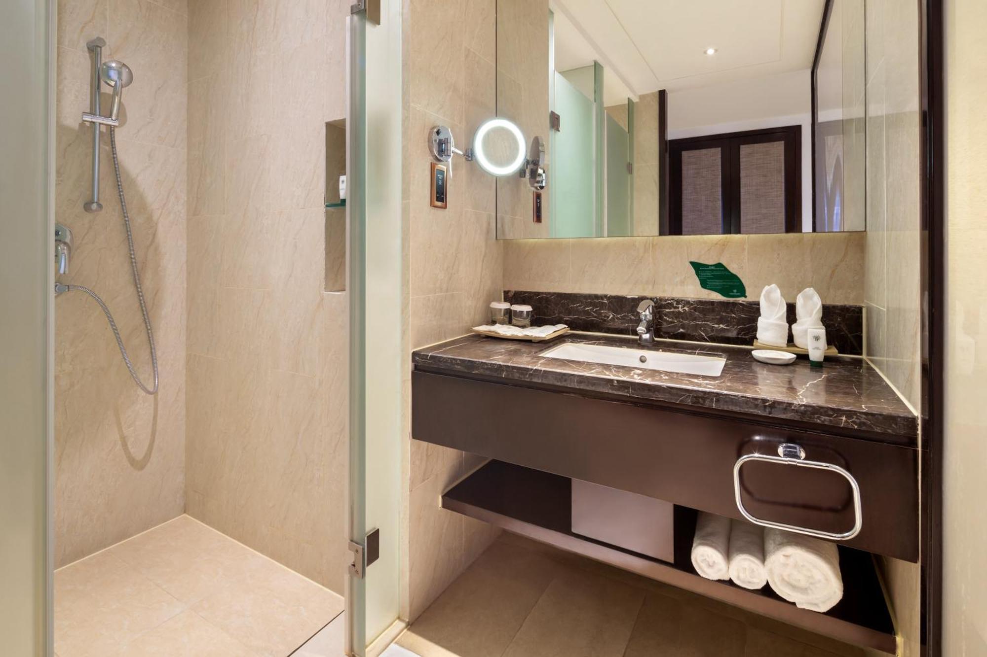 Twin Room with City View