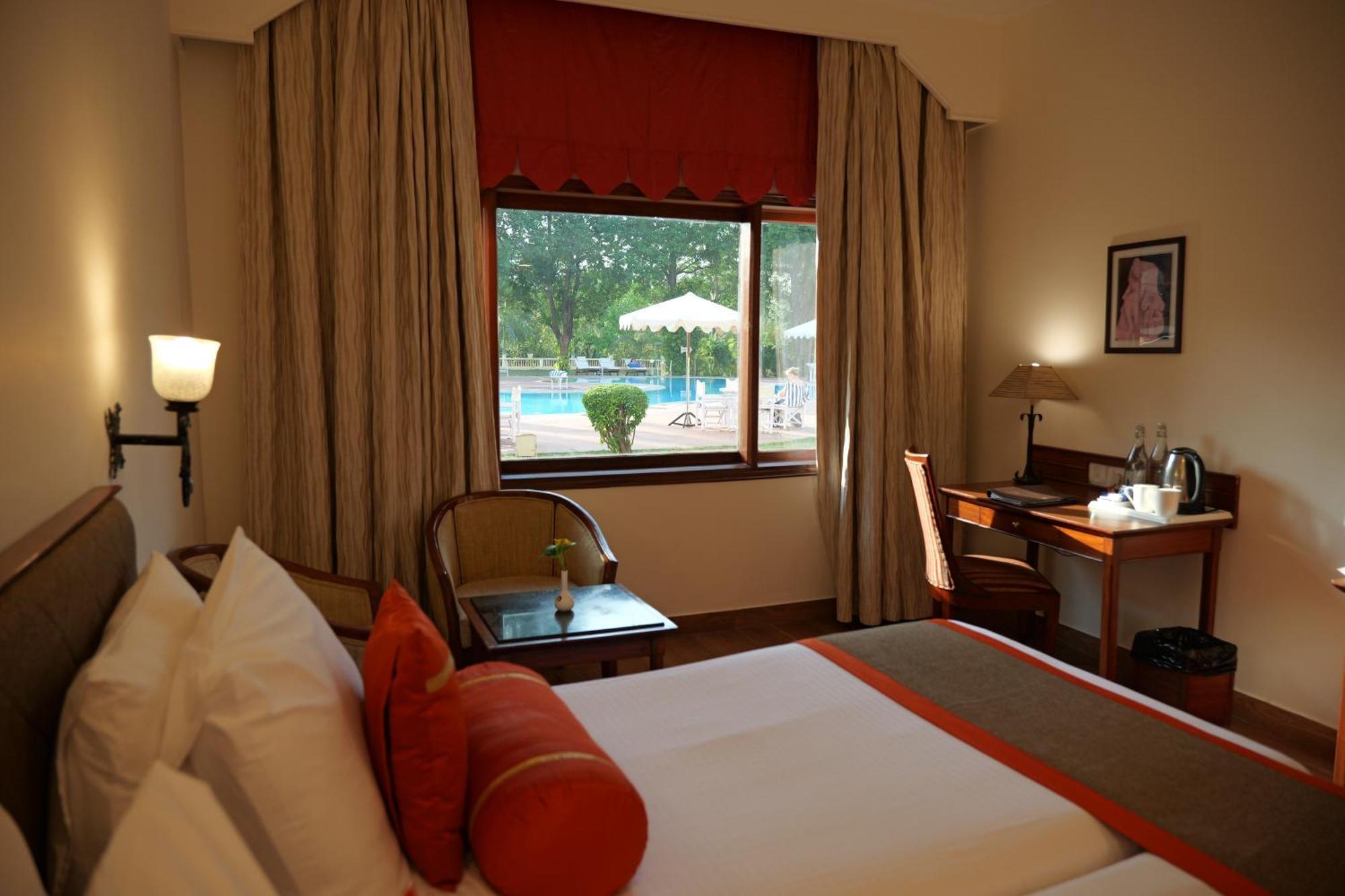 Chambre Lits Jumeaux - Vue sur Piscine