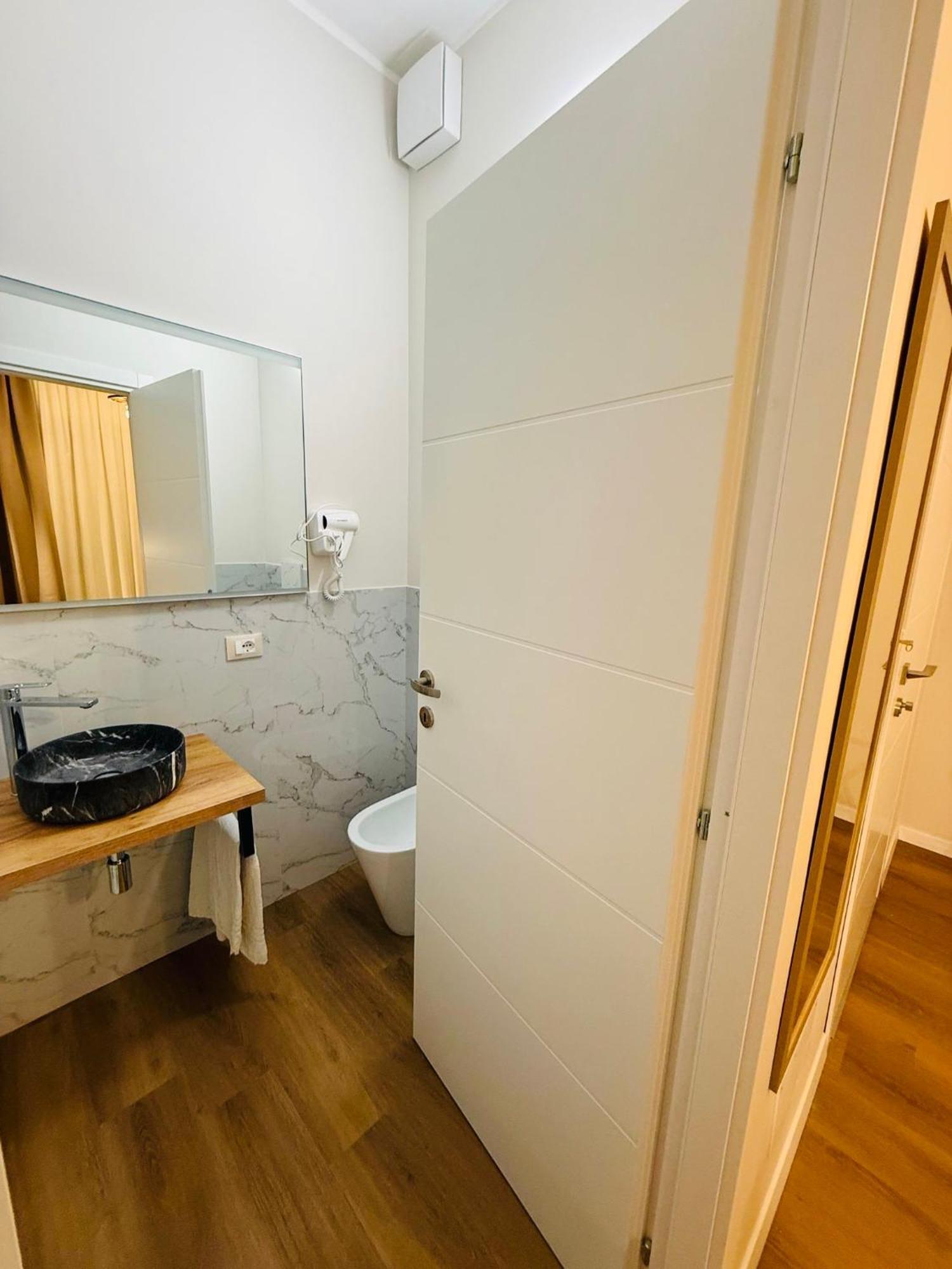 Double Room Private Bathroom