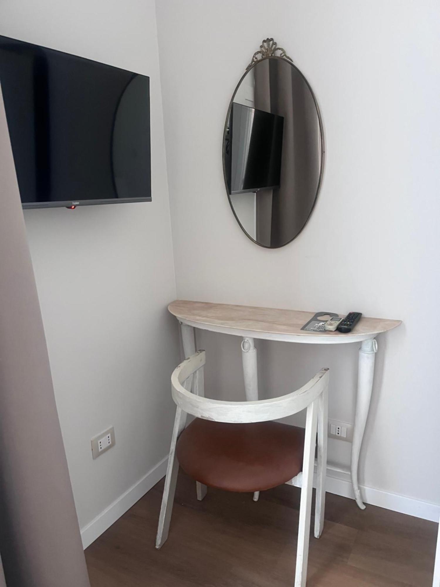 Double Room Private Bathroom