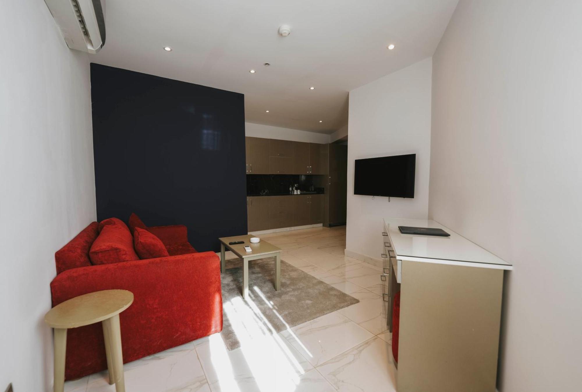 Superior Sea View one Bedroom Suite (Round Building)