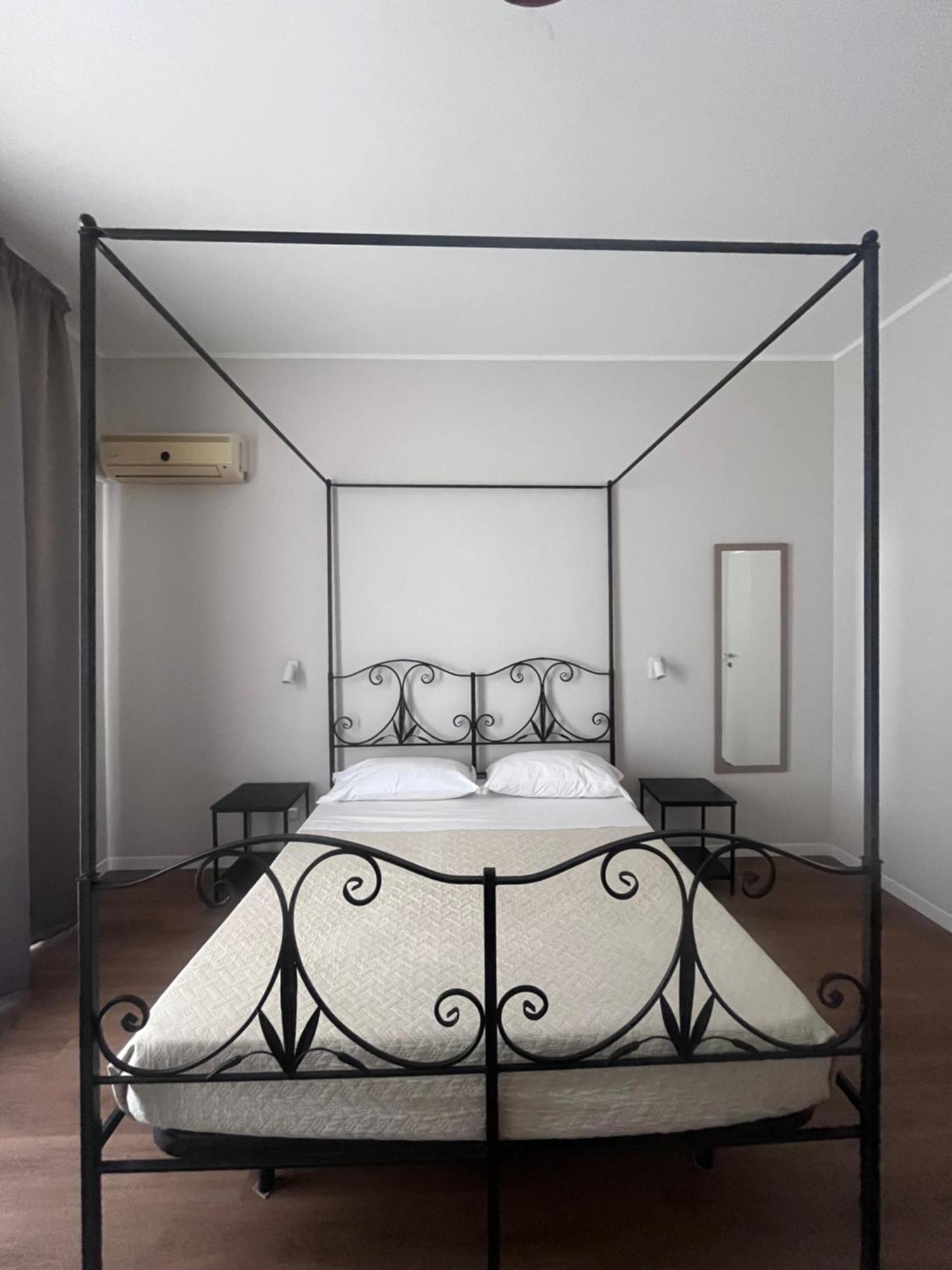 Triple Room Private Bathroom