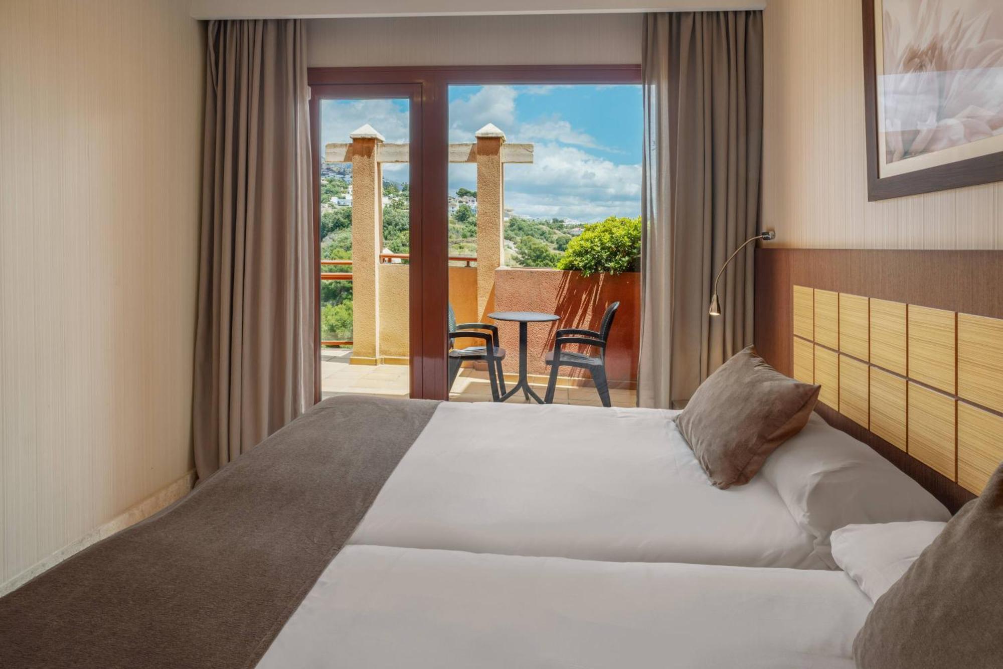 Junior Suite Side Sea View
