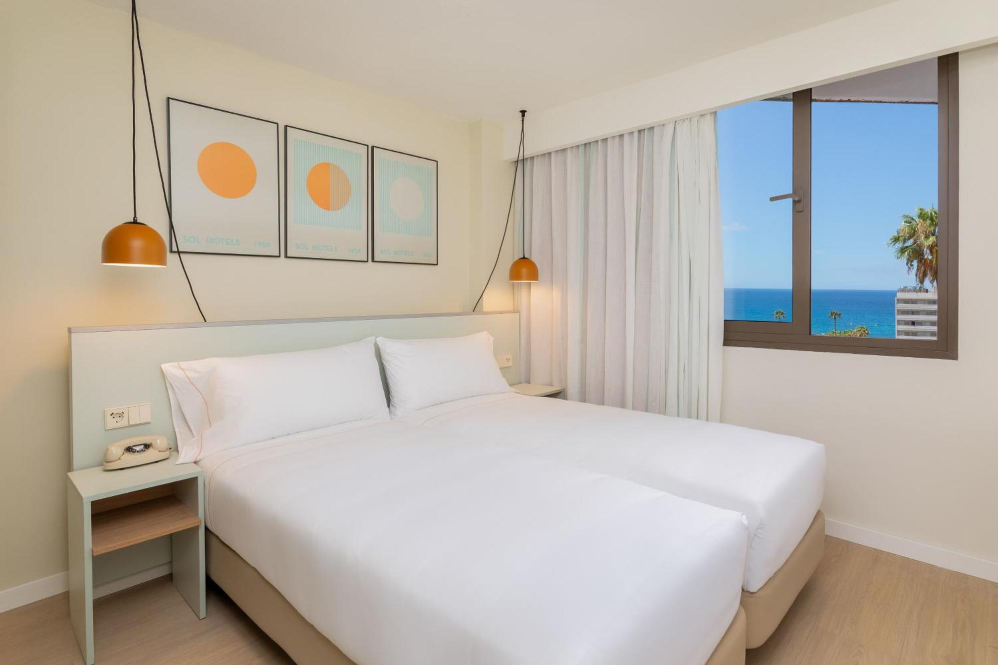 Sol Room Lounge Ocean View