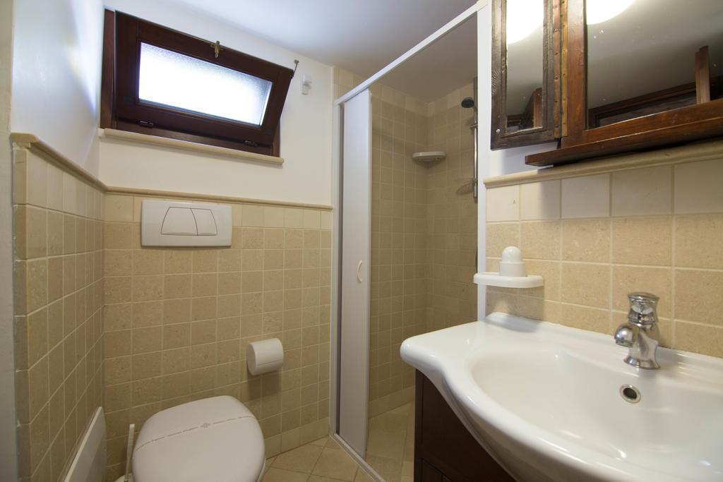 Double Room with Private Bathroom,210562583:JPEG