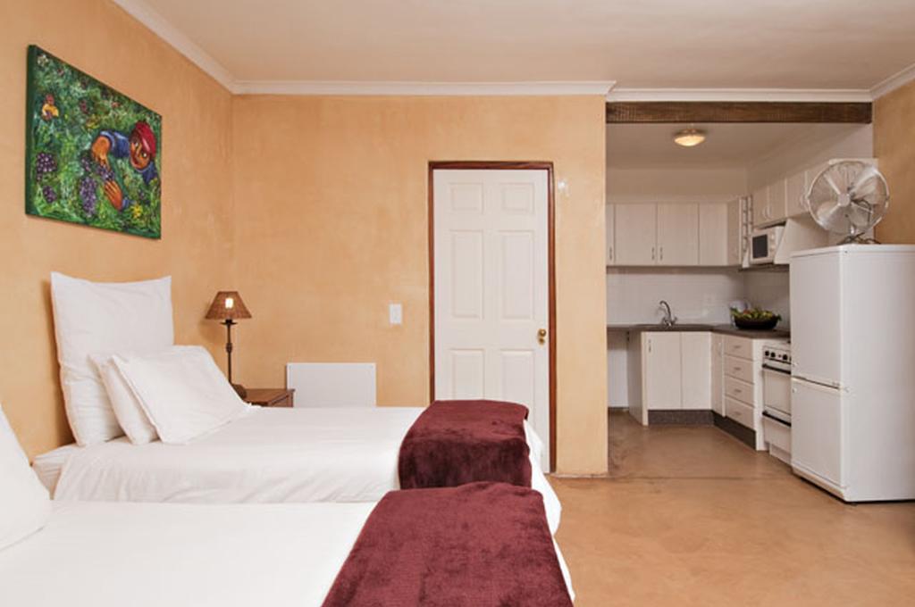 Double or Twin Room,632598885:JPEG