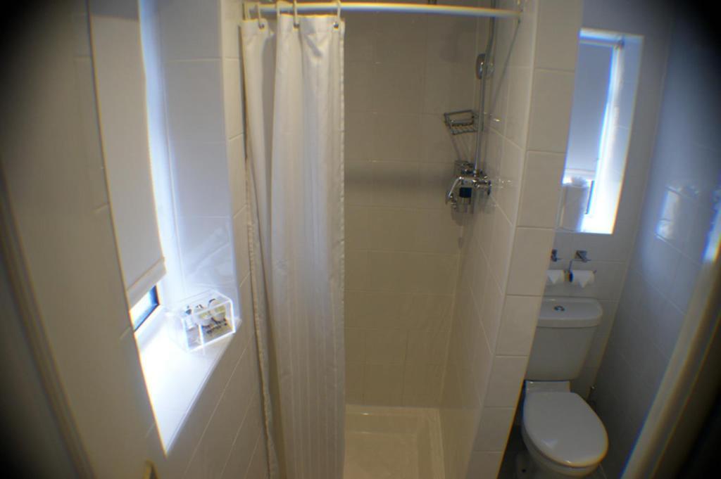 Quadruple Room ( not suitable for 2 couple)