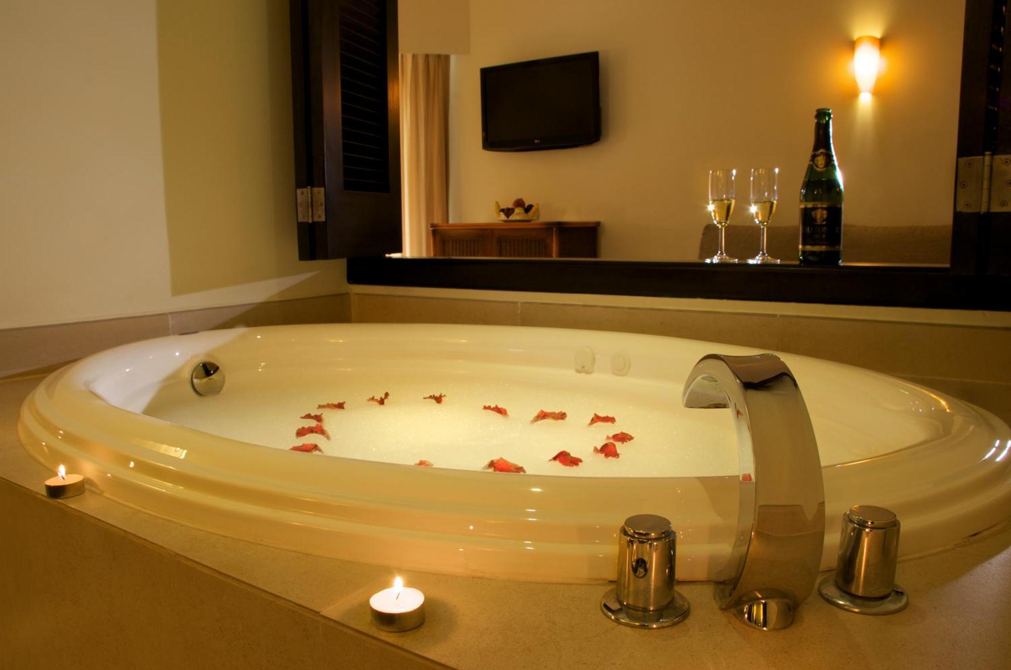 Select Club Deluxe Adults Only