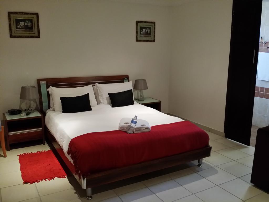 Double Room,327248209:JPEG