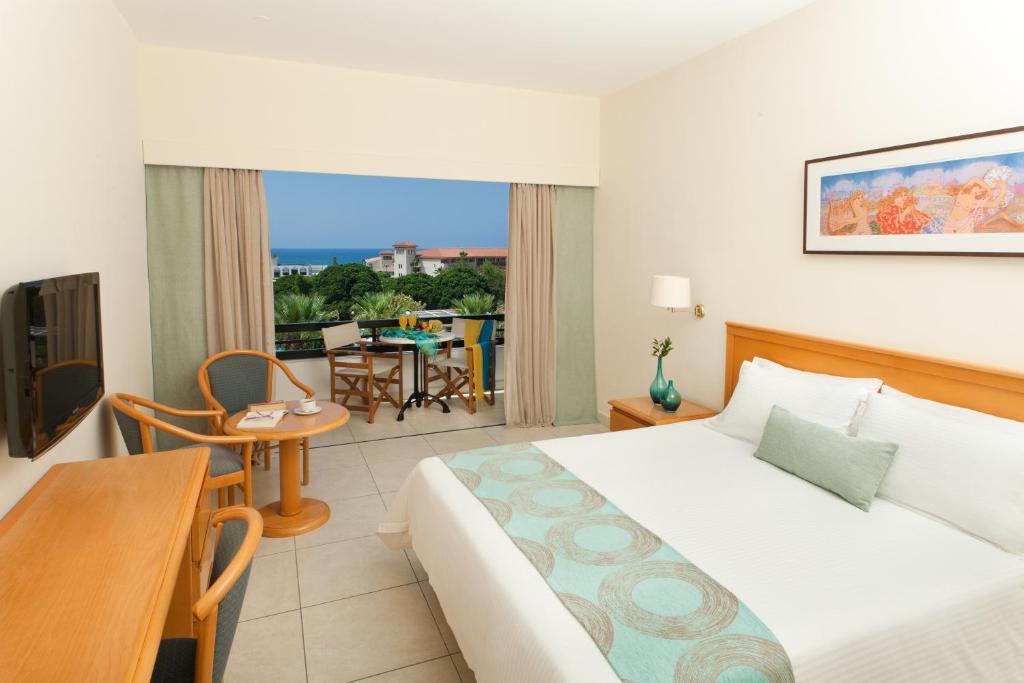 Double or Twin Room with Pool View (2 Adults + 1 Child)