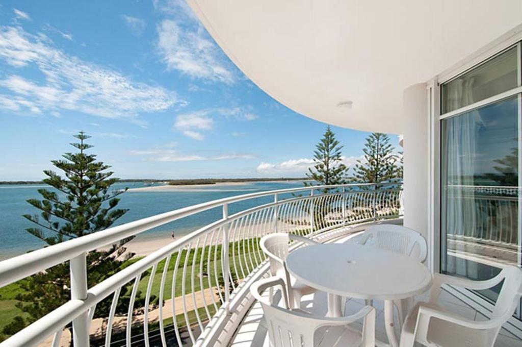 One-Bedroom Apartment Sea View,124769469:JPEG