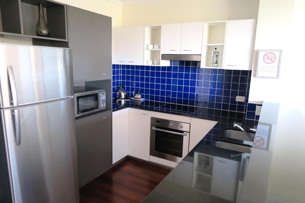 Deluxe Two-Bedroom Apartment with Pool View